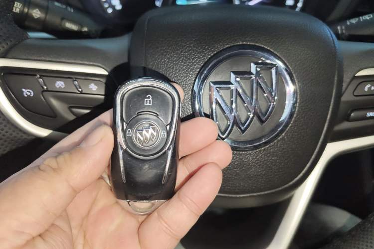 Used Buick GL6 2018 18T 6-Seater Luxury Model