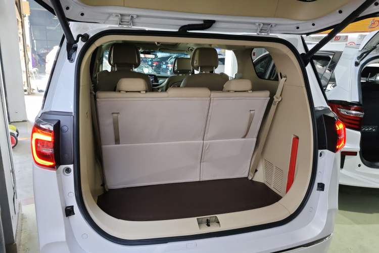 Used Buick GL8 2023 ES Lu Zun Deluxe Model