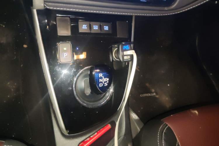 Used Toyota Corolla 2018 Dual-Engine 1.8L E-CVT Smart Edition