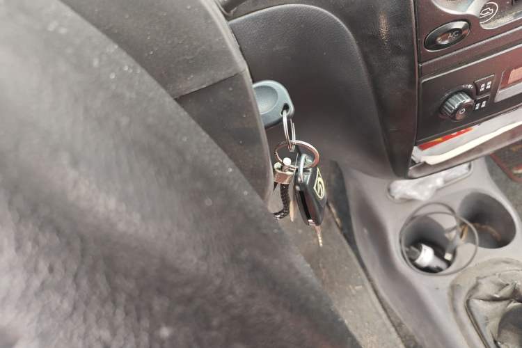 Used Baojun Lechi 2012 Revised 1.0L Manual P-TEC Standard Edition