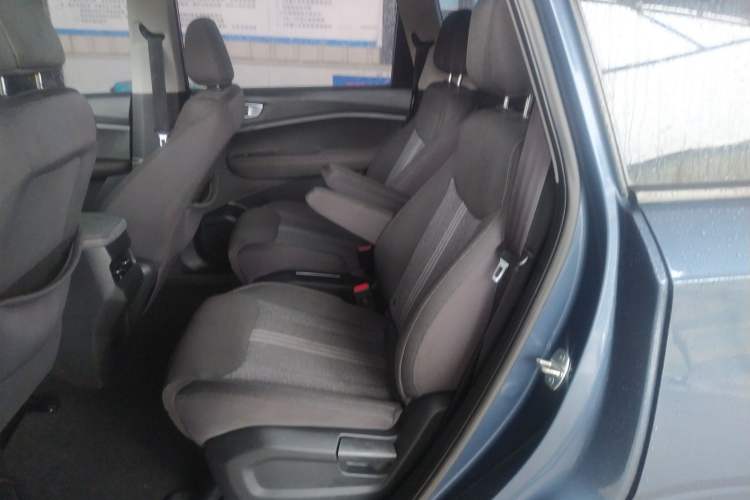 Used Wuling Jiachen 2022 1.5L Manual Enjoyment Elite Model
