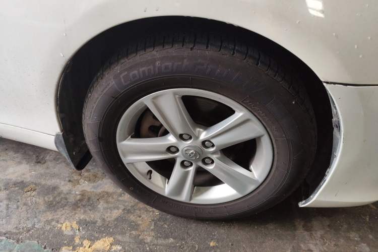 Used Toyota Reiz 2010 2.5V Fengdu Elite Edition Right Front Wheel Hub