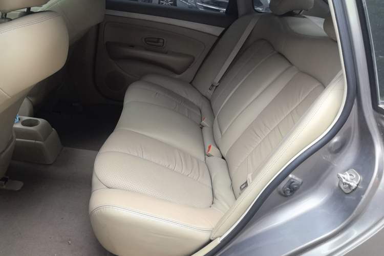 Used Nissan Sylphy 2012 Classic 1.6XL Manual Luxury Edition Left Rear Seat