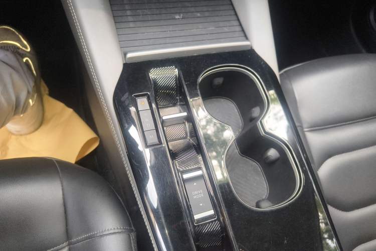 Used Citroen C5 X 2021 1.6T Enjoy the Extraordinary Gear Lever