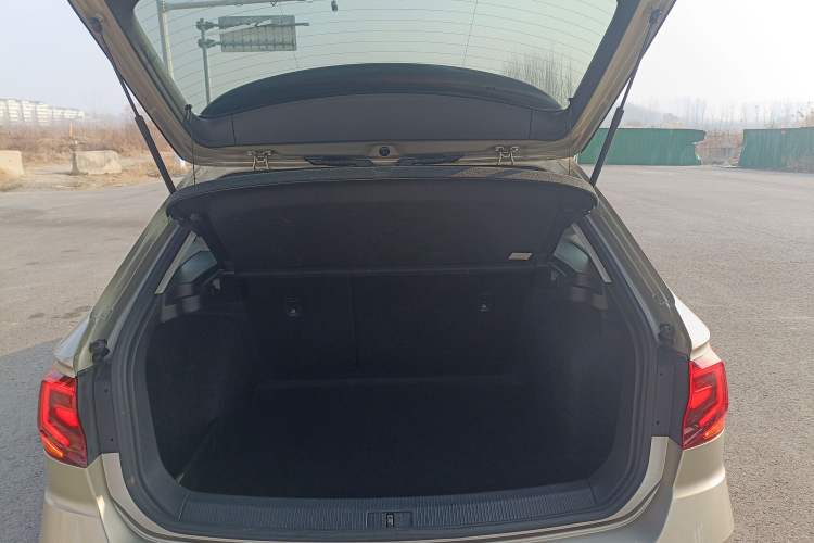 Used Volkswagen C-TREK 2018 1.5L Automatic Comfort Model
