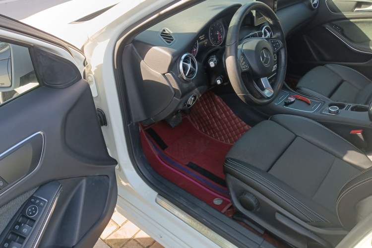 Used Mercedes-Benz A-Class (Import) 2017 Revised A 200 Dynamic Edition
