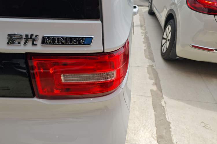 Used Wuling Hongguang MINIEV 2020 Enjoyment Model Lithium Iron Phosphate Right Rear Taillight