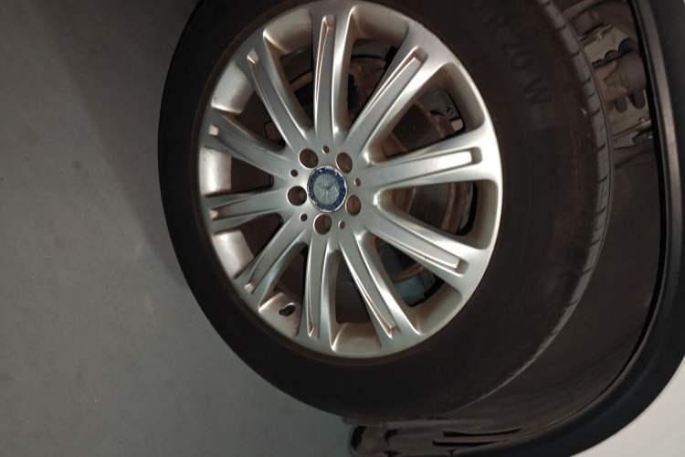 Used Mercedes-Benz GLE Coupe 2015 GLE 320 4MATIC Coupe SUV Right Front Wheel Hub