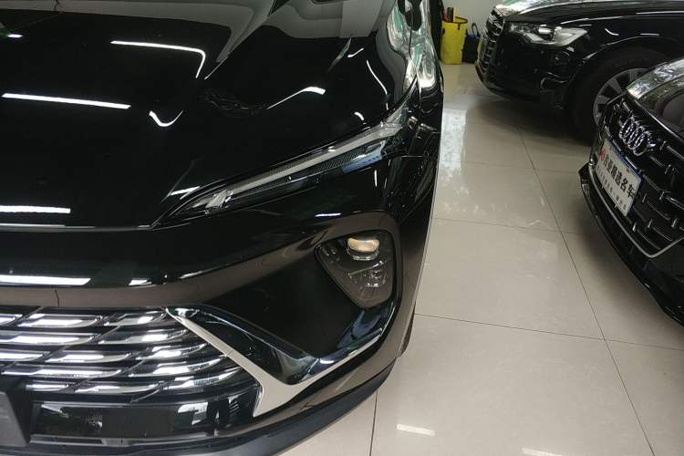 Used Buick Envision 2025 25T Entry-Grade Platinum Edition
