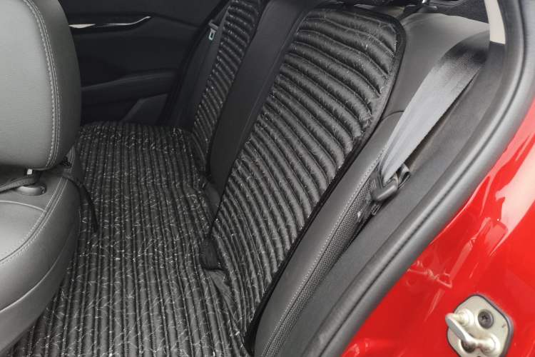 Used Dongfeng Aeolus Yixuan 2020 230T Automatic Cool Edition Left Rear Seat