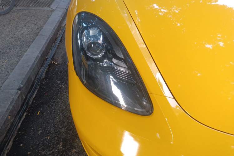 Used Porsche 718 2018 Cayman 2.0T
