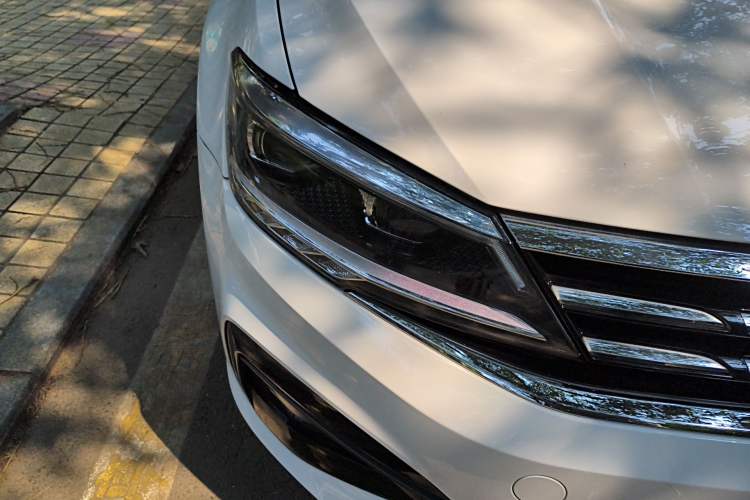 Used Volkswagen Lamando 2019 280TSI DSG Comfort Edition China V Standard Right Front Headlight