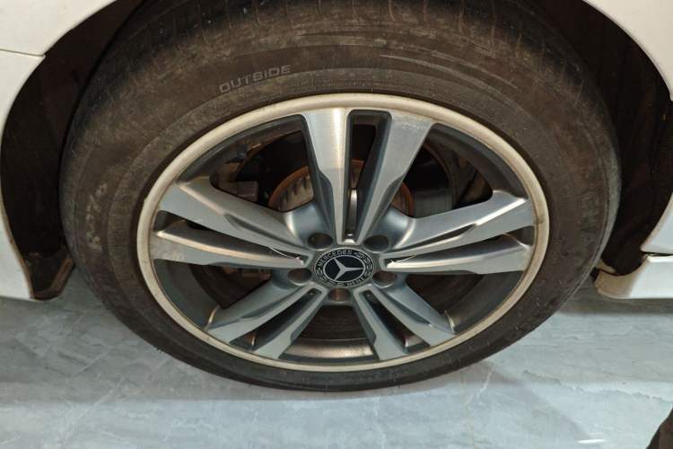 Used Mercedes-Benz C-Class 2017 Facelift C 200 L Sport Edition
