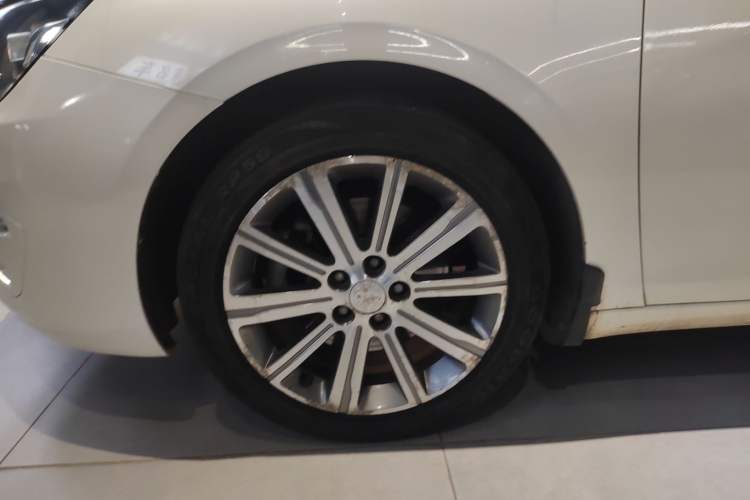 Used Peugeot 408 2016 1.6T Automatic Luxury Edition