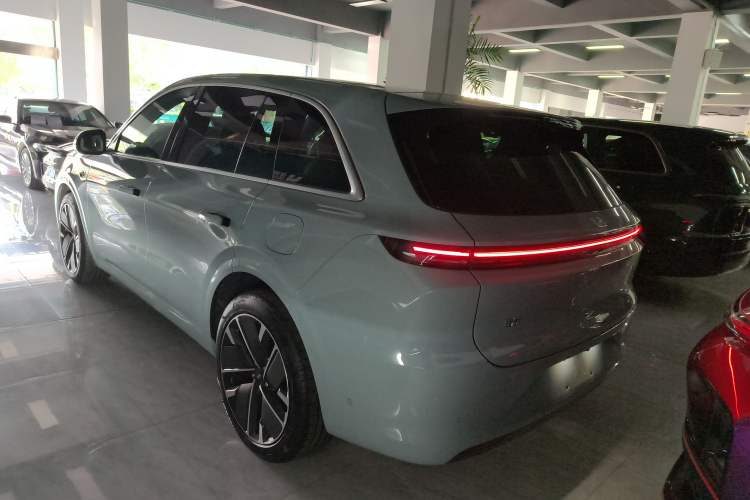 Used Li Auto L6 2025 Pro Smart Refresh Edition
