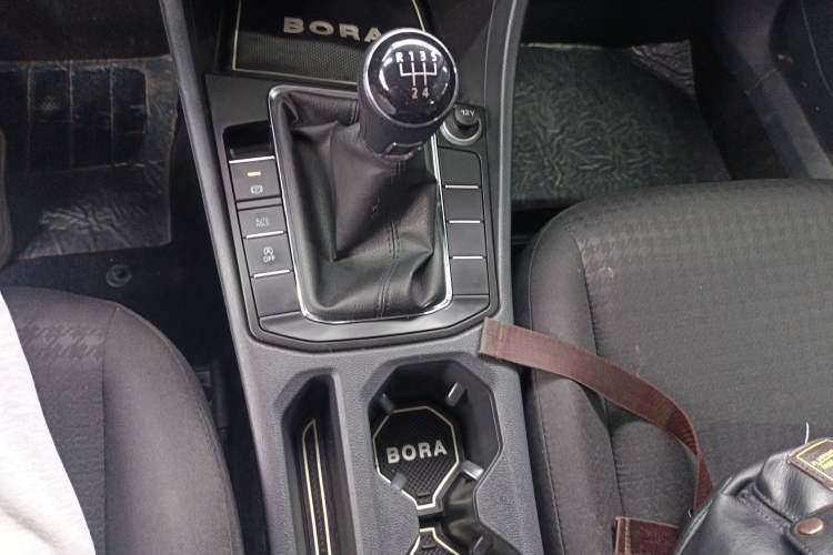 Used Volkswagen Bora 2020 1.5L Manual Fashion Edition
