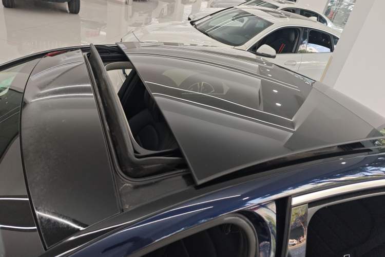 Used Mercedes-Benz C-Class 2015 C 200 L 4MATIC Sport Edition
