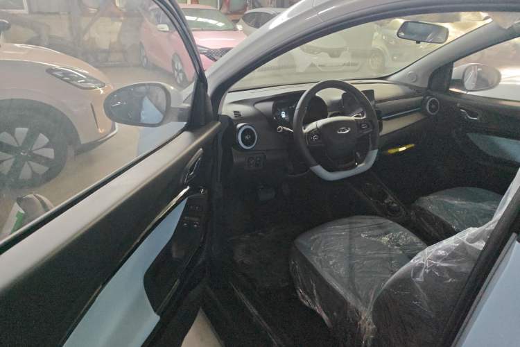 Used Chery QQ Little Ant 2024 Revised Version Youth Edition 251 km True Love Edition 25.05 kWh