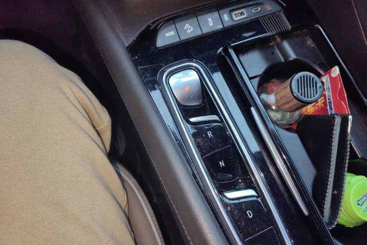 Used Buick Enclave 2020 28T Four-Wheel Drive Luxury Flagship Edition Gear Lever