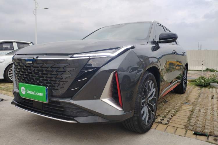 Used CHANGAN OSHAN Z6 2023 Blue Whale 1.5T DCT Smart Luxury Model