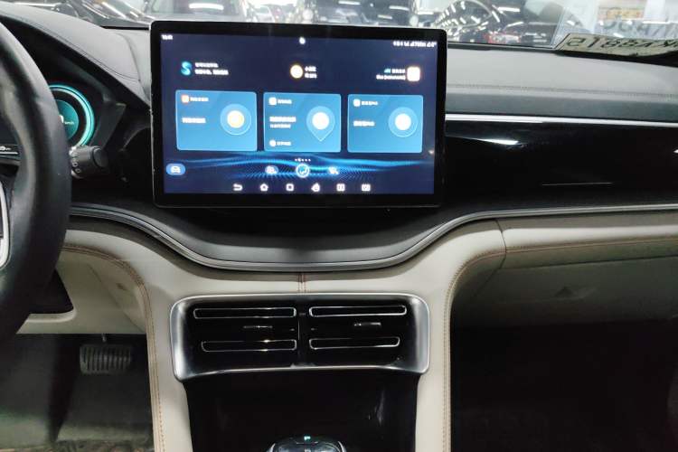 Used BYD Song PLUS New Energy 2021 EV Deluxe Model Audio And AC Panel