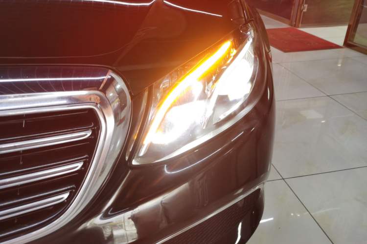 Used Mercedes-Benz E-Class 2020 Facelift E 260 L