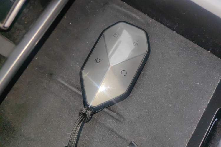 Used Formula Leopard Titanium 3 2025 501 km All-Wheel Drive Intelligent Driving Max Edition