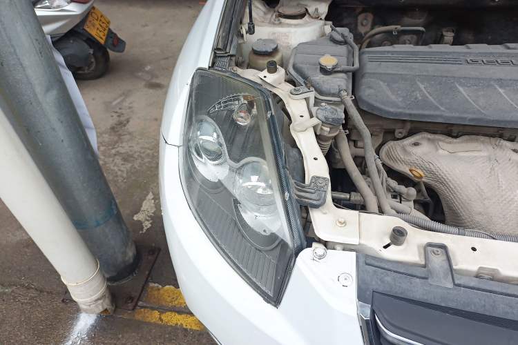 Used Geely Auto GX7 2015 Sports Edition 2.0L Manual Elite Model
