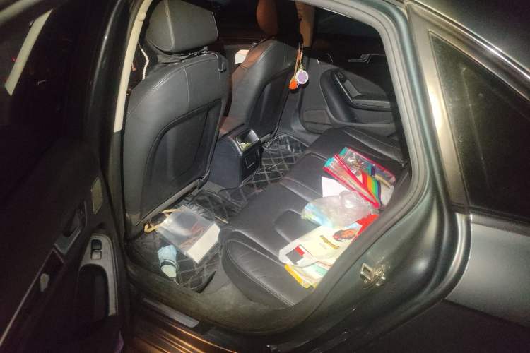 Used Audi A4L 2012 2.0 TFSI automatic Comfort trim level