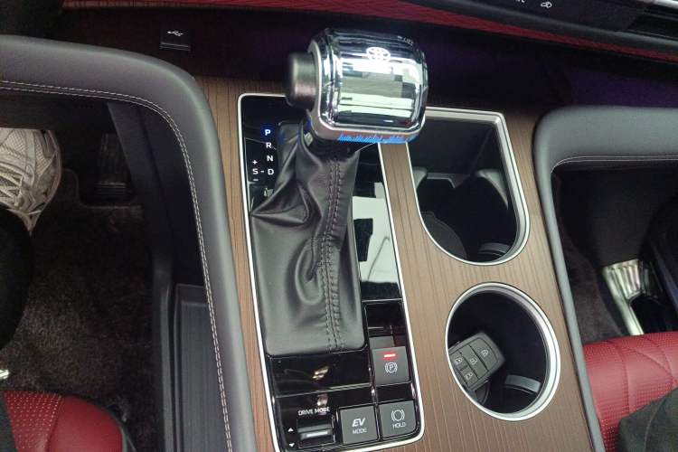 Used Toyota Sienna 2024 2.5L Hybrid Comfort Edition