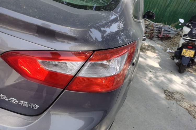 Used Ford Focus 2012 Sedan 1.6L Automatic Comfort Model