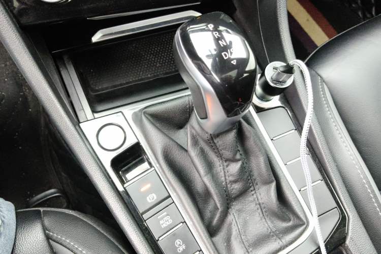 Used Volkswagen Sagitar 2020 280TSI DSG Comfort Version China VI Standard Gear Lever