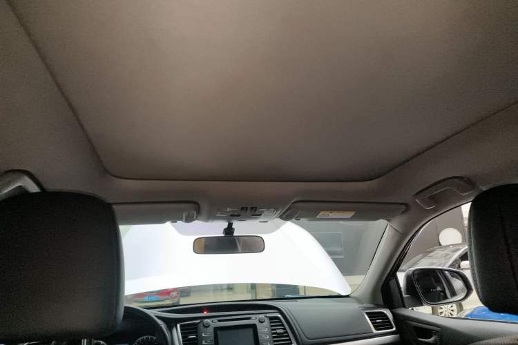 Used Toyota Highlander 2015 2.0T Four-Wheel Drive Luxury Edition 7-Seater