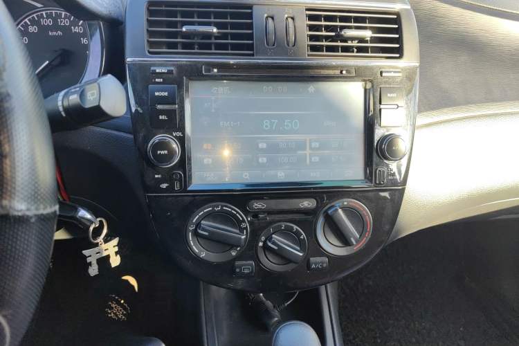 Used Nissan Tiida 2011 1.6L CVT Comfort Model