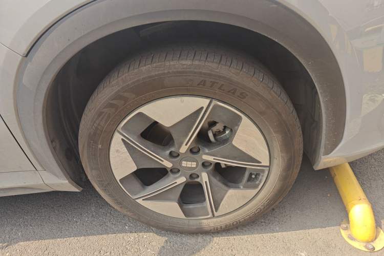 Used Geely Galaxy E5 2024 440km Exploration Version
