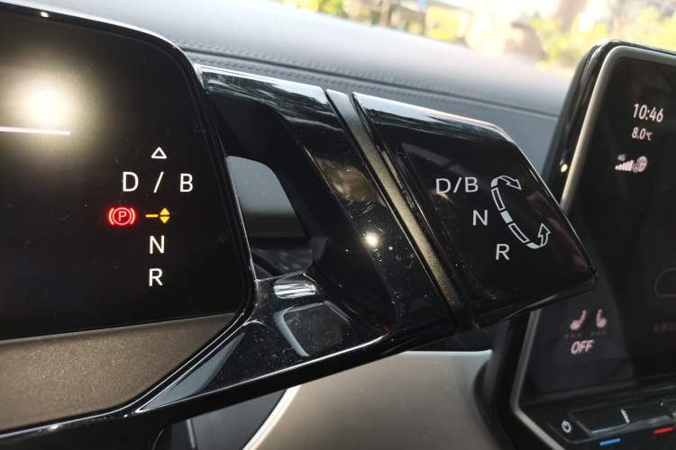 Used Volkswagen ID.6 CROZZ 2022 Long-Range PRO Edition Gear Lever