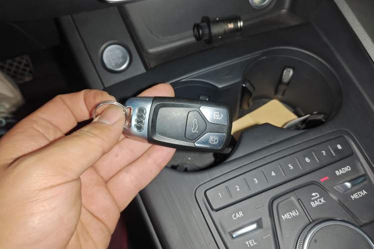 Used Audi A4L 2017 Plus 40 TFSI Ambition Model
