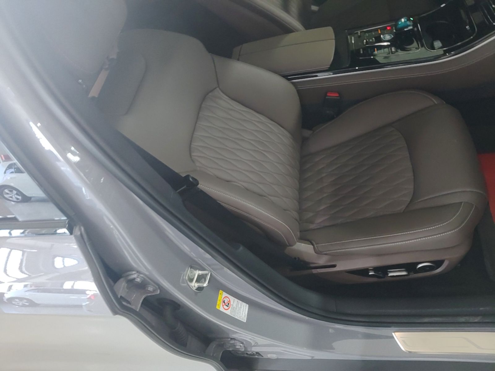 BYD Han 2025 DM-i 125KM Elite Model — снимка 19