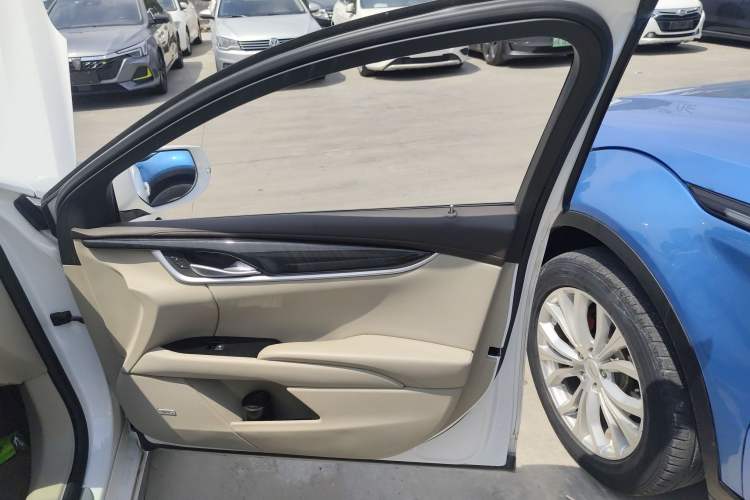 Used Cadillac XTS 2014 28T Platinum Edition