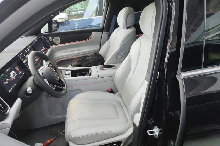 Used Hima AITO M9 2024 Range-Extended Ultra Version 42 kWh 6-Seater Model Left Front Seat