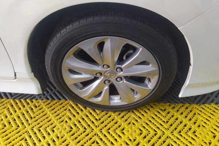 Used Honda Jade 2017 1.8L automatic Comfort version 5 seats