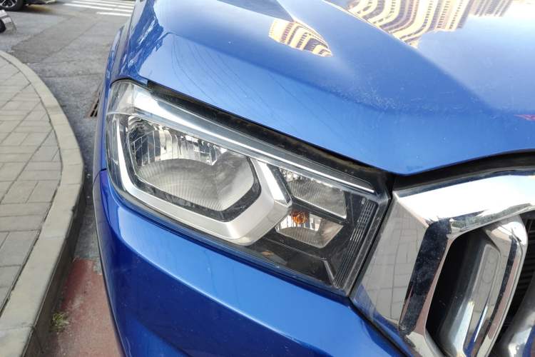 Used SAIC MAXUS T60 2017 2.0T Gasoline Automatic 4x4 High-Ride Elite Standard Cabin
