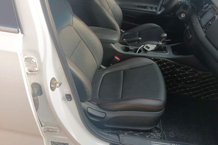 Used Kia K4 2014 1.8L Manual GL
