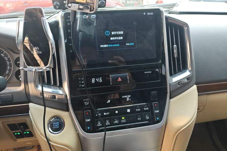 Used Toyota Land Cruiser 2017 5700 Middle East Edition
