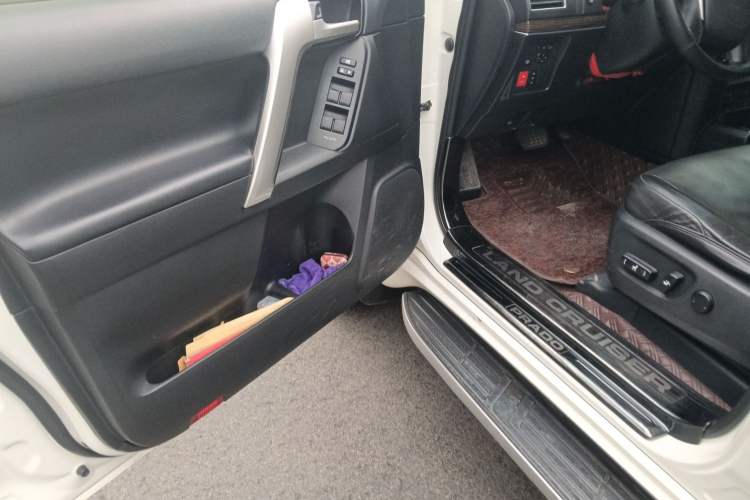 Used Toyota Prado 2018 3.5L Automatic TX-L
