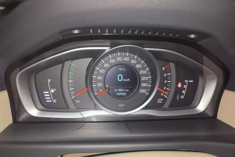 Used Volvo S80L 2014 2.0T T5 Intelligent Luxury Edition