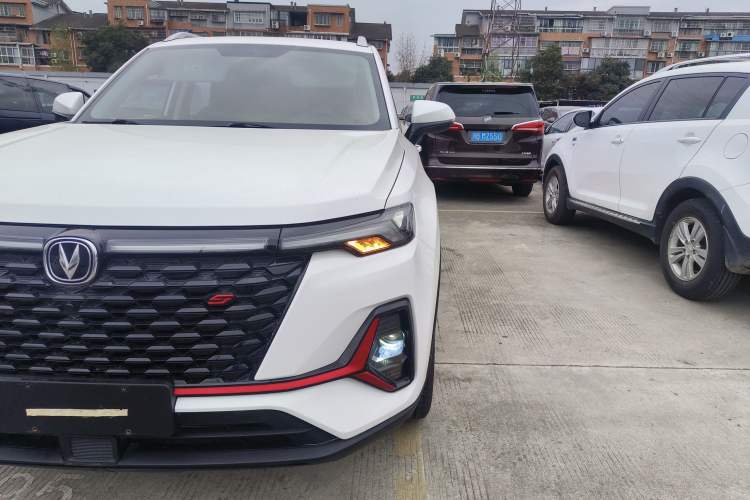 Used CHANGAN CS35PLUS 2021 Blue Whale NE 1.4T DCT Luxury Model