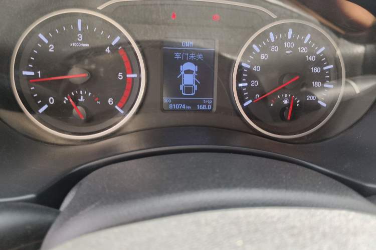 Used Great Wall Wingle 7 2019 2.0T Diesel Two-Wheel Drive Value Edition China VI Standard Big Double Cab GW4D20M Odometer Close Up