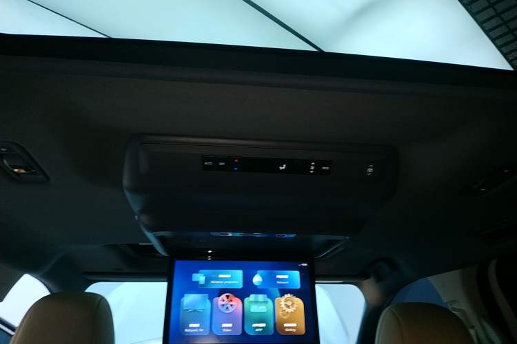 Used Toyota Granvia 2023 2.5L Hybrid Prestige PLUS Edition Headliner