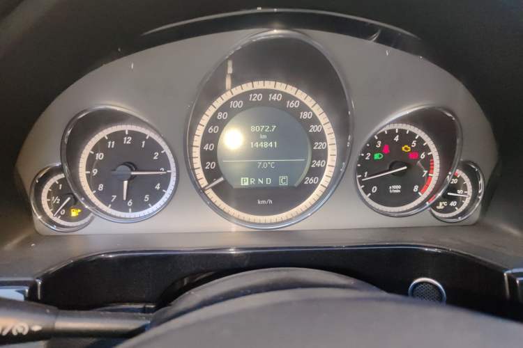 Used Mercedes-Benz E-Class 2010 E 260 CGI Fashion Model